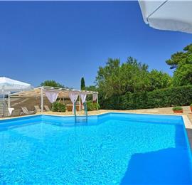 5 bedroom villa with pool & seaview, Perithia, sleeps 10
